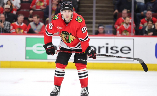 Илья Михеев из &quot;Чикаго&quot; набрал два очка в матче НХЛ