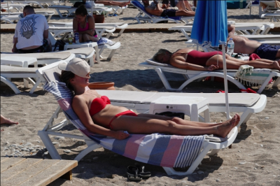 Солнцезащитный крем не спасёт: 5 ошибок, которые превращают SPF-защиту в бесполезный ритуал