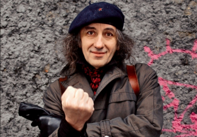 Квентин Тарантино: Как безумец с видеокассетой переписал правила Голливуда