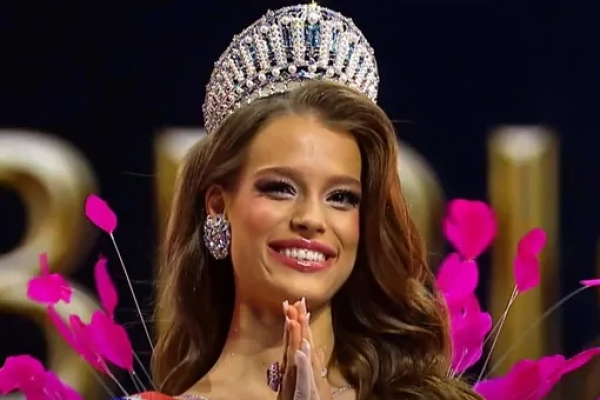 21-летняя Валентина Алексеева из России победила в конкурсе "Мисс БРИКС" &mdash; видео впечатляющего финала